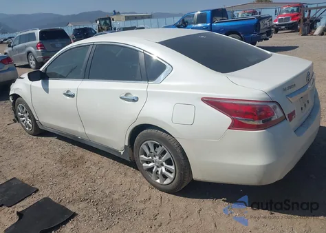 2013 Nissan Altima 2.5 S z USA, uszkodzony, nr VIN 1N4AL3AP0DN539659